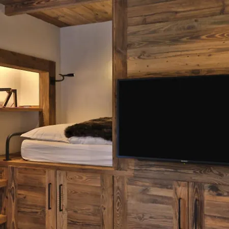 Spacious T3 With Balcony In The Center Of Town Apartment *