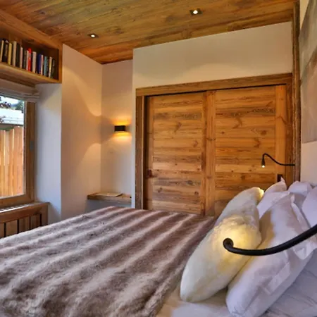 Spacious T3 With Balcony In The Center Of Town * Megève